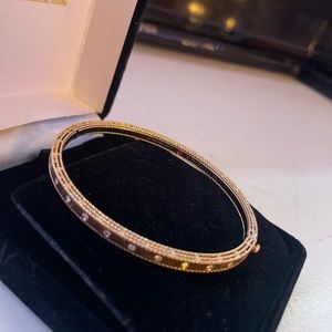 Roberto coin 18k yellow gold bangle bracelet
